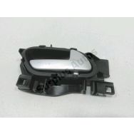 Poignee interieure porte arriere droite