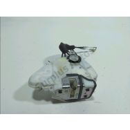 Serrure de porte avant droite