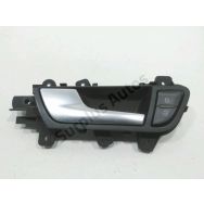 Poignee interieure porte avant gauche