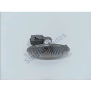 Repetiteur d'aile gauche