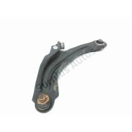 Triangle inférieur avant gauche