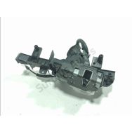 Serrure de porte avant gauche