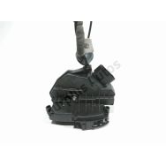 Serrure de porte avant droite