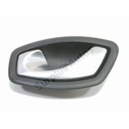 Poignee interieure porte avant gauche