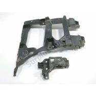Support gauche de pare-choc arriere