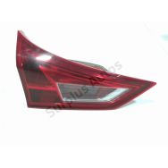 Feu arrière intérieur gauche