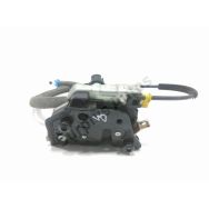 Serrure de porte avant droite