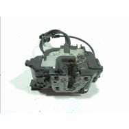 Serrure de porte avant droite