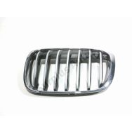 Grille de calandre gauche