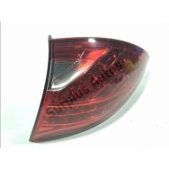 Feu arrière droit