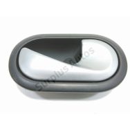 Poignee interieure porte arriere droite