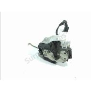 Serrure de porte avant droite