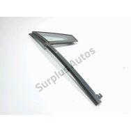 Custode avant droite