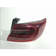 Feu arriere droit