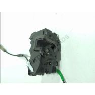 Serrure de porte avant droite