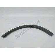 Elargisseur d'aile avant gauche