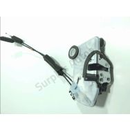 Serrure de porte avant droite