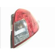 Feu arrière droit