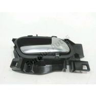 Poignee interieure porte avant droite