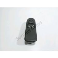 Commande lève-vitre avant gauche