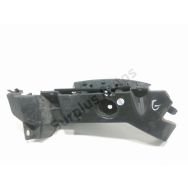Support gauche de pare-choc arriere