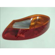 Feu arrière droit