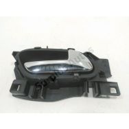 Poignee interieure porte avant droite