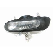 Feu diurne avant gauche