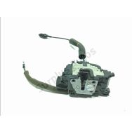 Serrure de porte avant gauche