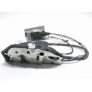 Serrure de porte avant droite