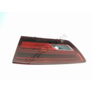 Feu arrière intérieur gauche