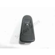 Commande leve-vitre avant droit