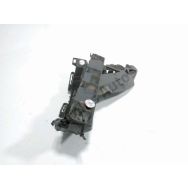 Support droit de pare-choc arrière