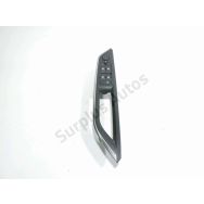 Commande lève-vitre avant gauche