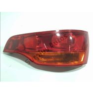 Feu arrière droit