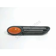 Repetiteur d'aile gauche