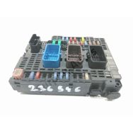 Boite à fusibles moteur