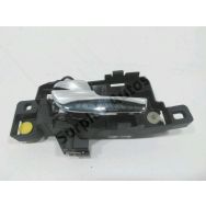 Poignee interieure porte avant gauche