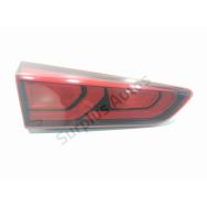 Feu arrière intérieur gauche