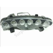 Feu diurne avant droit