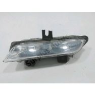 Feu diurne avant droit