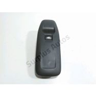 Commande leve-vitre avant droit