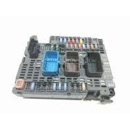 Boite à fusibles moteur