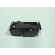 Poignee interieure porte avant gauche