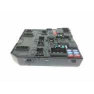 Boite à fusibles moteur