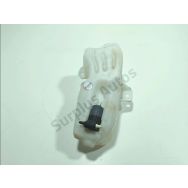 Reservoir de lave glace avant