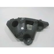 Support droit de pare-choc arrière