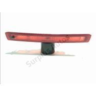 Feu stop supplementaire