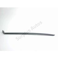 Baguette pare-brise avant gauche