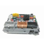 Boite à fusibles moteur
